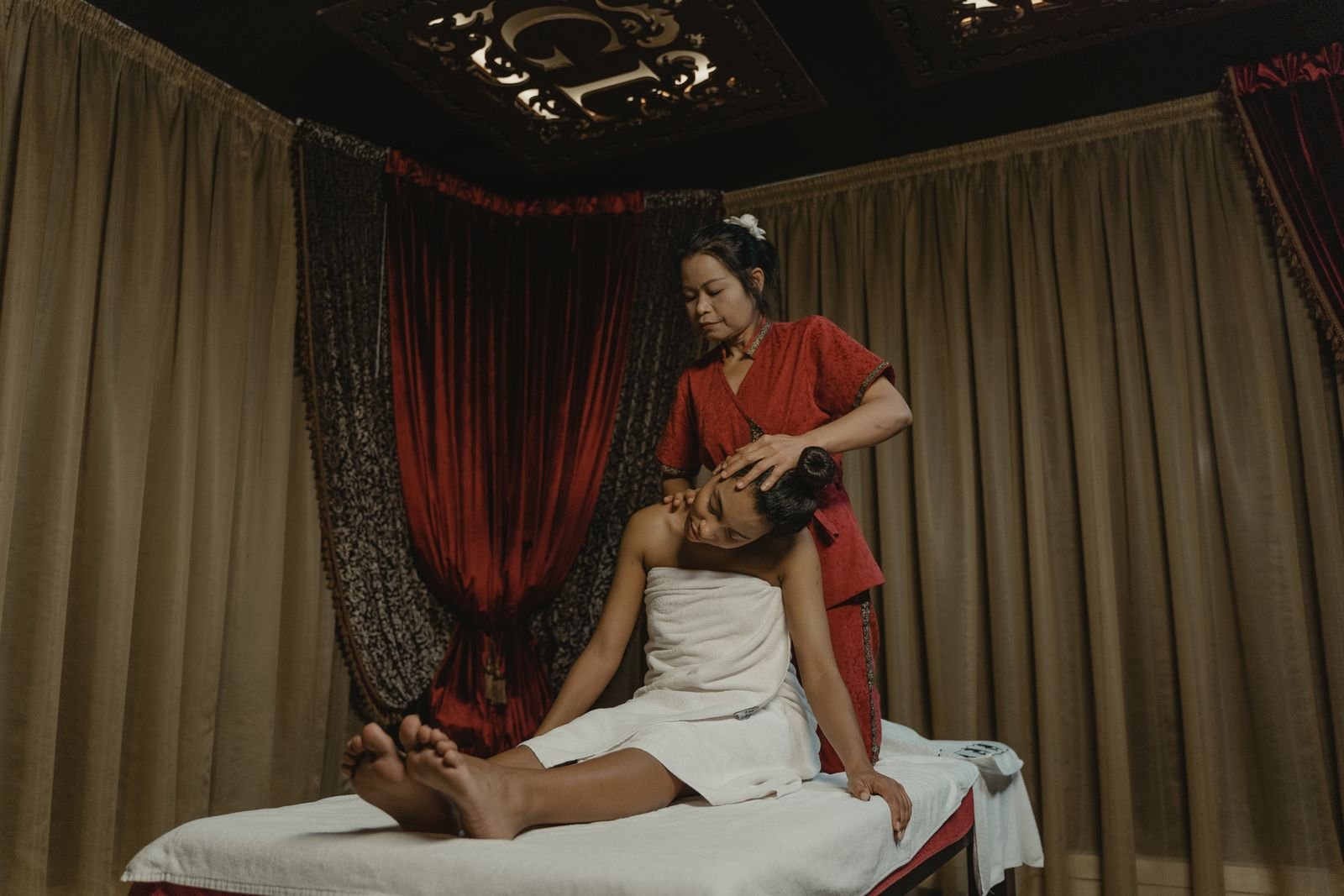 Massagem Tailandesa com Óleo